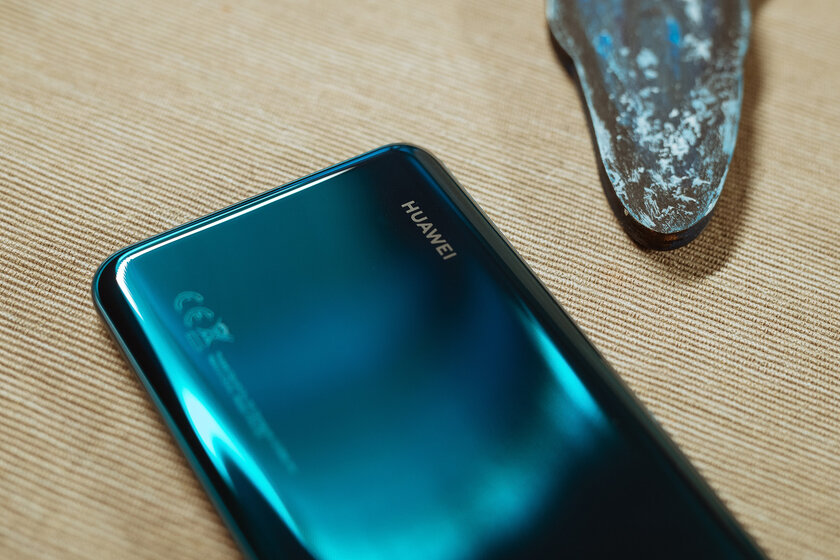 Похоже, новый король бюджетного рынка. Тестируем Huawei P smart 2021 с огромной батареей