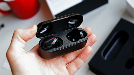 Обзор 1MORE True Wireless ANC: двойное шумоподавление и металлический кейс