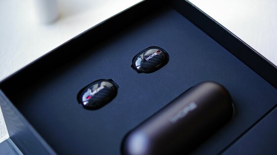 Обзор 1MORE True Wireless ANC: двойное шумоподавление и металлический кейс