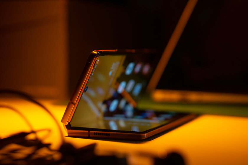 Подводные камни складного смартфона в реальной жизни. Проходил 2 недели с Galaxy Z Fold 2