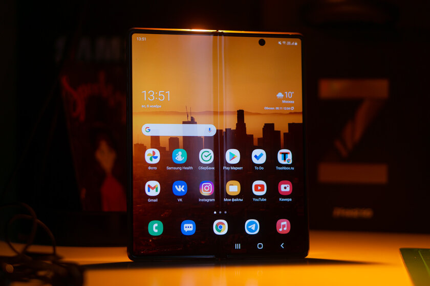 Подводные камни складного смартфона в реальной жизни. Проходил 2 недели с Galaxy Z Fold 2