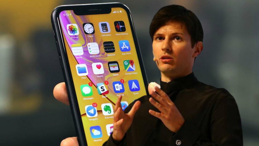 Дуров: «iPhone 12 Pro — неуклюжий кусок железа с уродливым массивом камер и вырезом в экране»