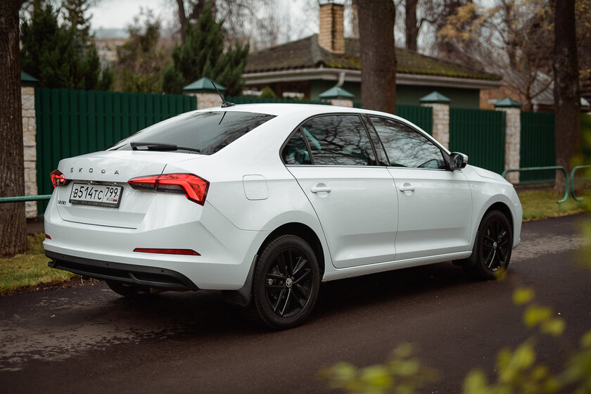 Тест-драйв Skoda Rapid '20. Такси, пенсионерская или первое авто?