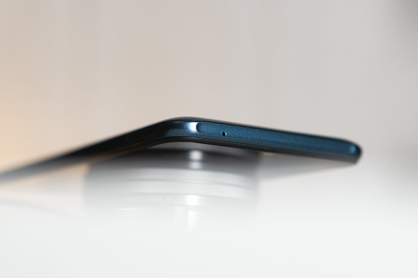 Обзор ZTE Blade V2020 Smart: недорогой смартфон на странном процессоре — Дизайн. 6