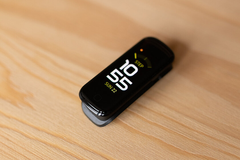 Обзор Galaxy Fit 2, или что Samsung противопоставил Mi Band от Xiaomi
