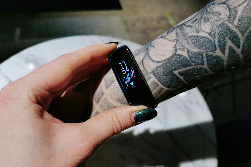 Обзор Galaxy Fit 2, или что Samsung противопоставил Mi Band от Xiaomi