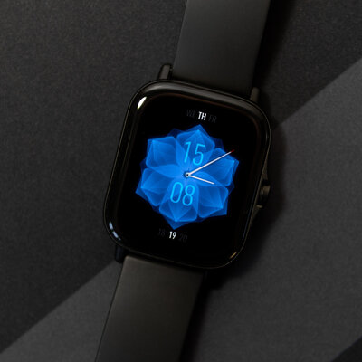 Тестируем миниатюрные умные часы Amazfit GTS 2 с пульсоксиметром. Есть спорные моменты