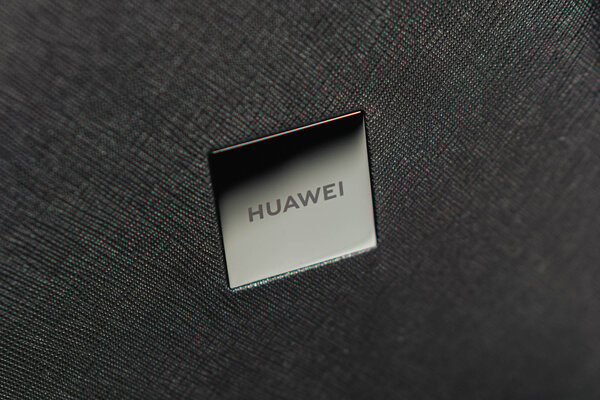 Обзор Huawei Freebuds Studio: студийное качество в премиальном корпусе