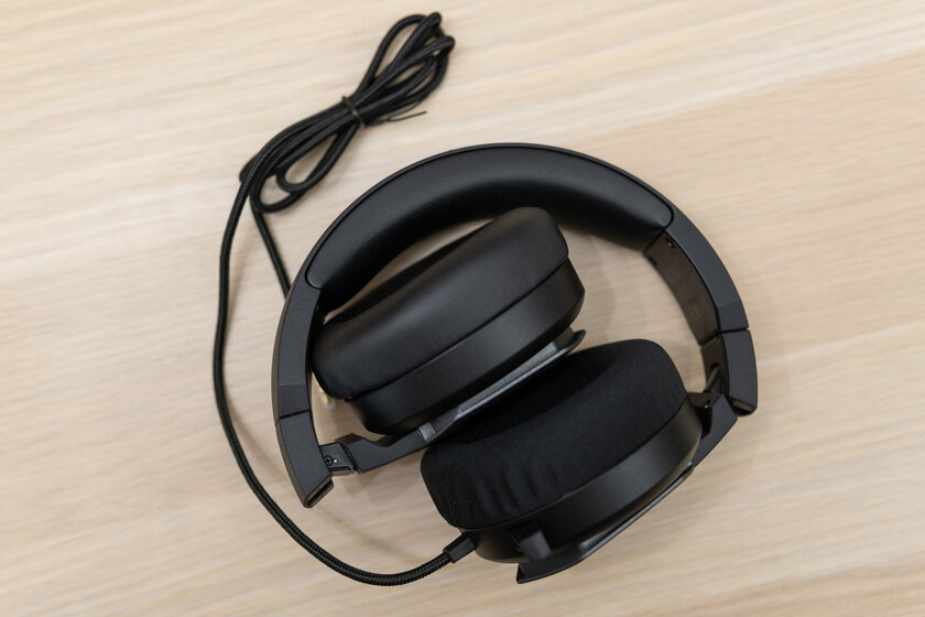 Тестируем игровой комплект от MSI: наушники Immerse GH61 и подставка HS01