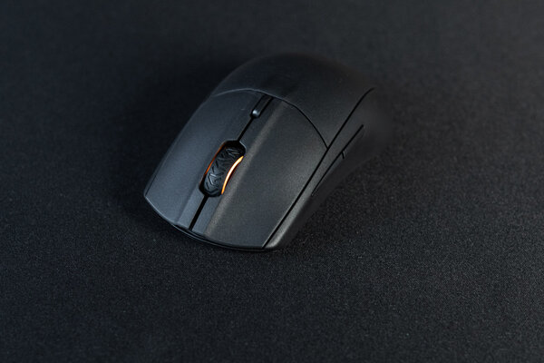 Обзор SteelSeries Rival 3 Wireless: два беспроводных интерфейса и симметричная форма