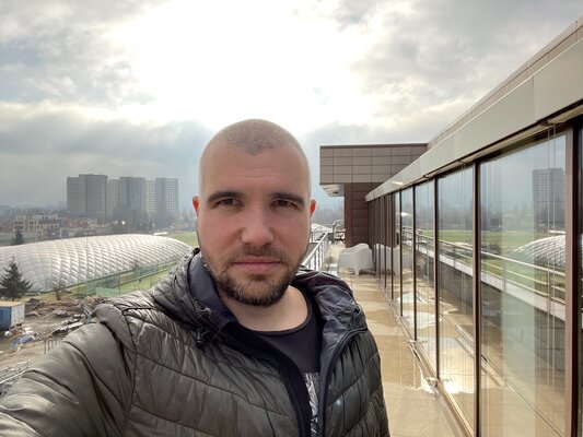 ProRAW в камере iPhone 12 Pro — киллер-фича или маркетинг? Тест и сравнение с JPG