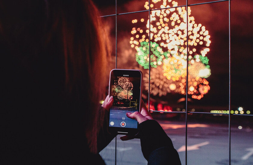 Как сфотографировать салют на смартфон так, чтобы снимок удался: 5 простых правил