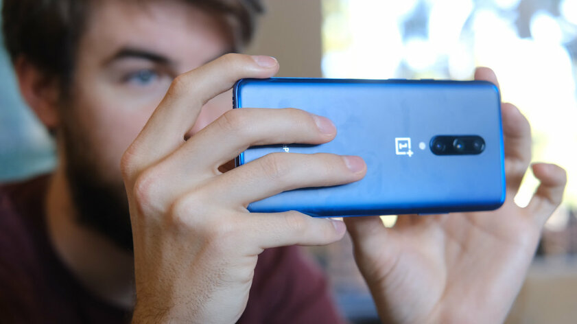 Почему OnePlus добилась успеха и через какие ошибки прошла