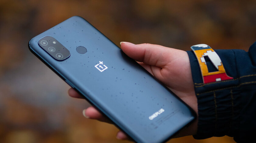 Почему OnePlus добилась успеха и через какие ошибки прошла