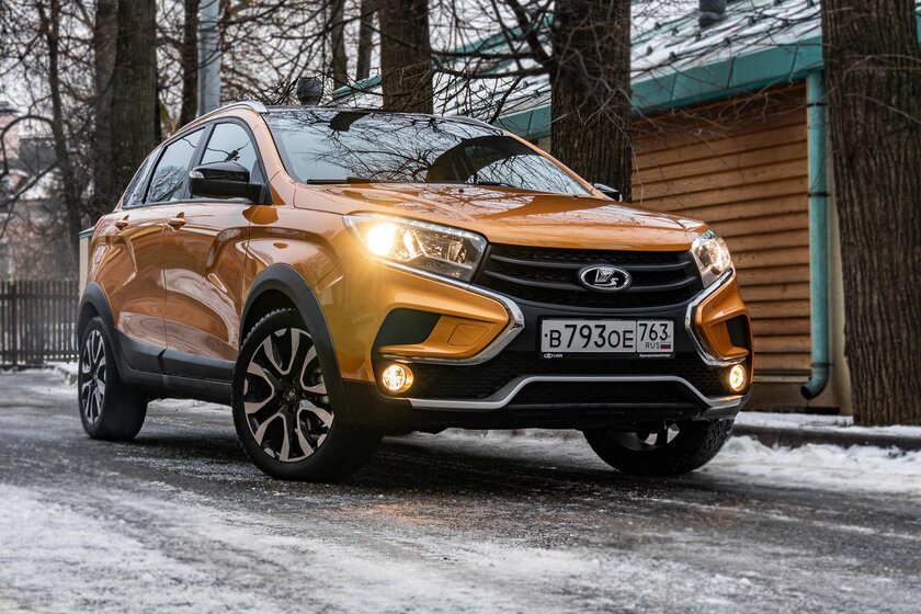 Х-дизайн и спорные решения. Тестируем Lada XRAY Cross '20, прикидывающуюся кроссовером
