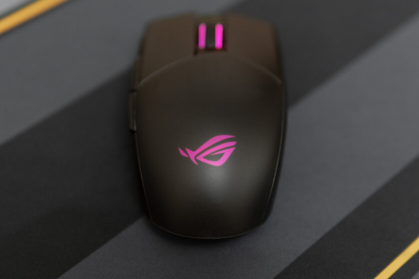 Обзор ASUS ROG Strix Impact II Wireless: красивые материалы и съёмные переключатели