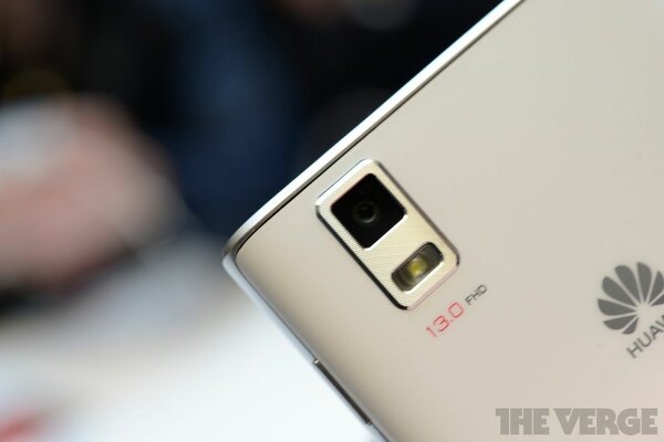 Как Huawei захватил рынок смартфонов: история флагманской P-серии