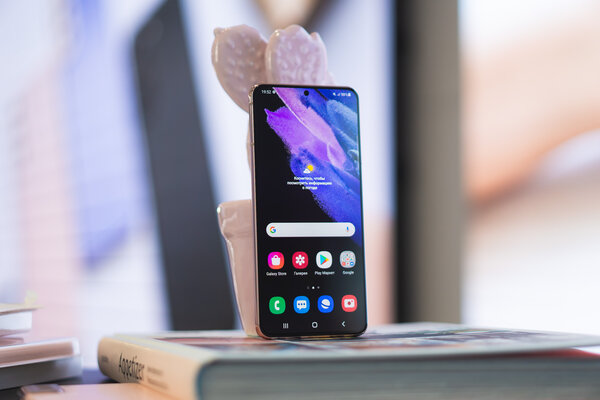 Пощупал флагманы Galaxy S21 и выделил 4 особенности, которыми будут хвастаться их владельцы