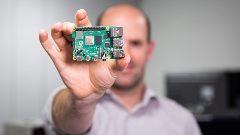 Что такое Raspberry Pi: мини-ПК от 20 долларов — не просто игрушка