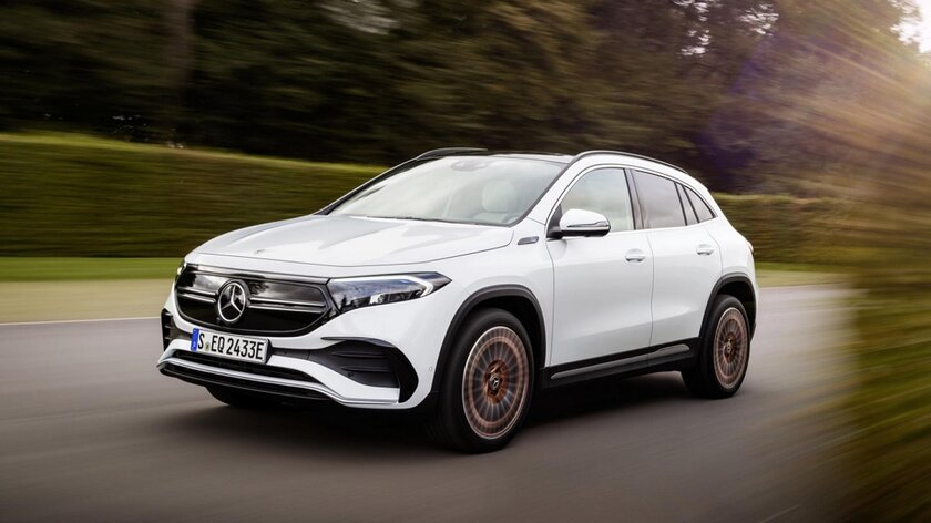 Mercedes-Benz представила электрический кроссовер с запасом хода почти 500 км