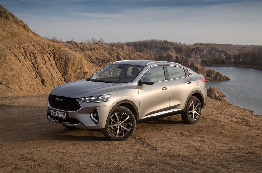 Китайский Lexus не выдержал морозов и загорелся: в России отозваны Haval F7 и F7x