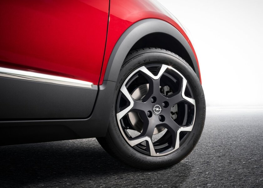 Opel привезёт новый кроссовер Crossland в Россию: продажи начнутся в первом квартале 2021 года