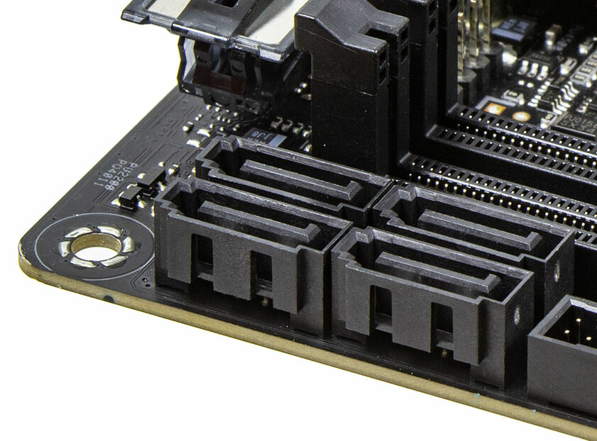 Обзор матплаты ASUS STRIX B550-I Gaming: когда начинка оправдывает цену