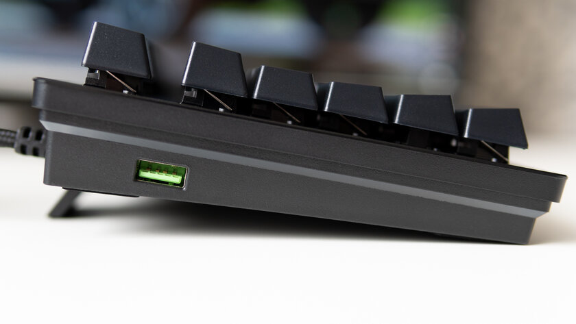 Обзор Razer Huntsman V2 Analog: распознаёт силу нажатия
