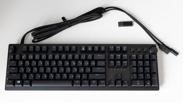 Обзор Razer Huntsman V2 Analog: распознаёт силу нажатия