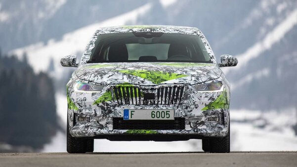 Skoda тизерит Fabia 2021 года: оно похожа на последний Volkswagen Golf