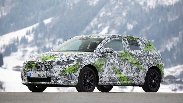 Skoda тизерит Fabia 2021 года: оно похожа на последний Volkswagen Golf