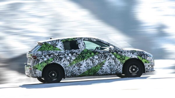 Skoda тизерит Fabia 2021 года: оно похожа на последний Volkswagen Golf