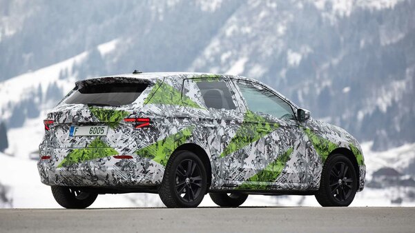 Skoda тизерит Fabia 2021 года: оно похожа на последний Volkswagen Golf