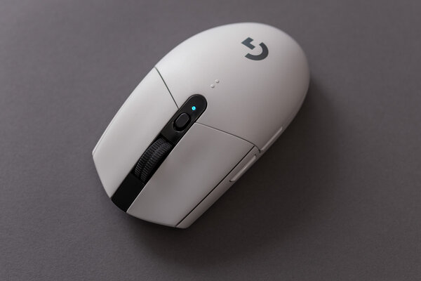 Обзор Logitech G305. Игровая мышка в офисном корпусе