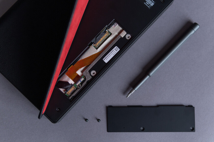 Обзор Lenovo ThinkPad X1 Fold: гибкий ноутбук не для всех