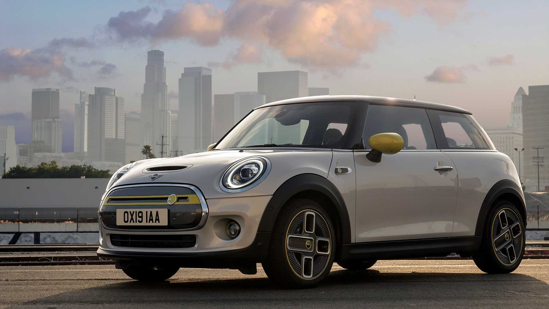 Mini Ru Все автомобили Mini станут полностью электрическими к 2030 году