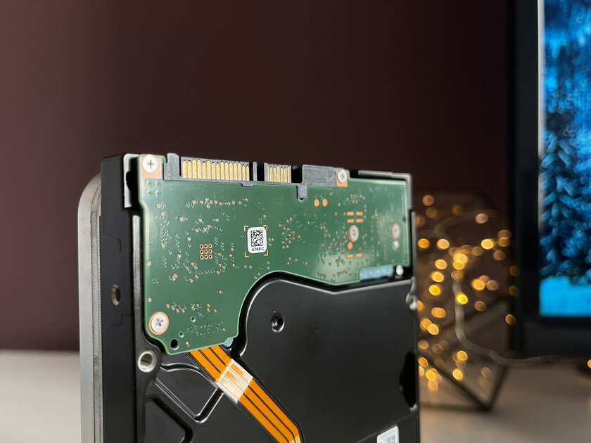 Обзор Seagate Exos X18 и Exos 7E8. HDD на 18 ТБ, который спасёт цифровой мир, против своего собрата