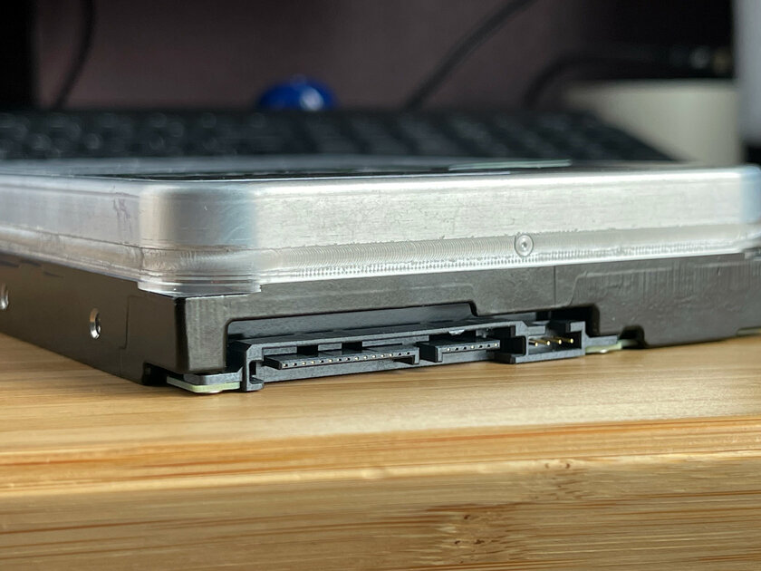 Обзор Seagate Exos X18 и Exos 7E8. HDD на 18 ТБ, который спасёт цифровой мир, против своего собрата