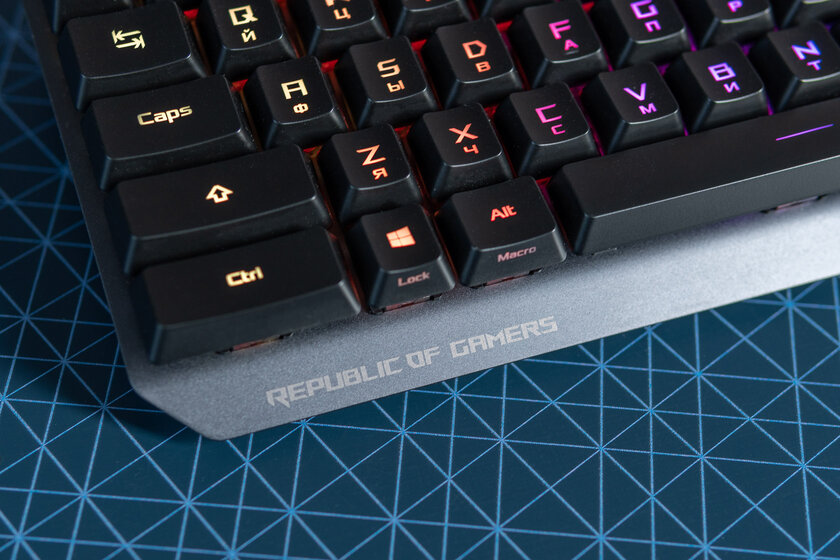 Обзор ASUS ROG Strix Scope RX: знакомый дизайн и совершенные переключатели