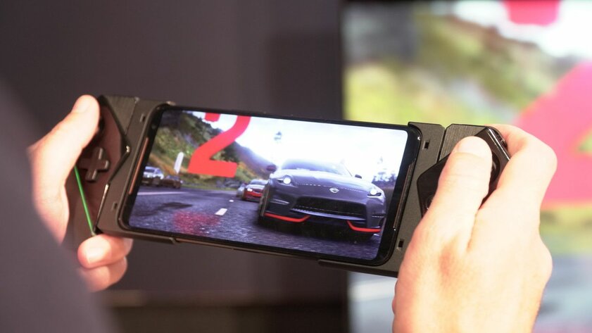 Сторонние прошивки теперь поддерживают сенсорные курки в игровом смартфоне ASUS ROG Phone II