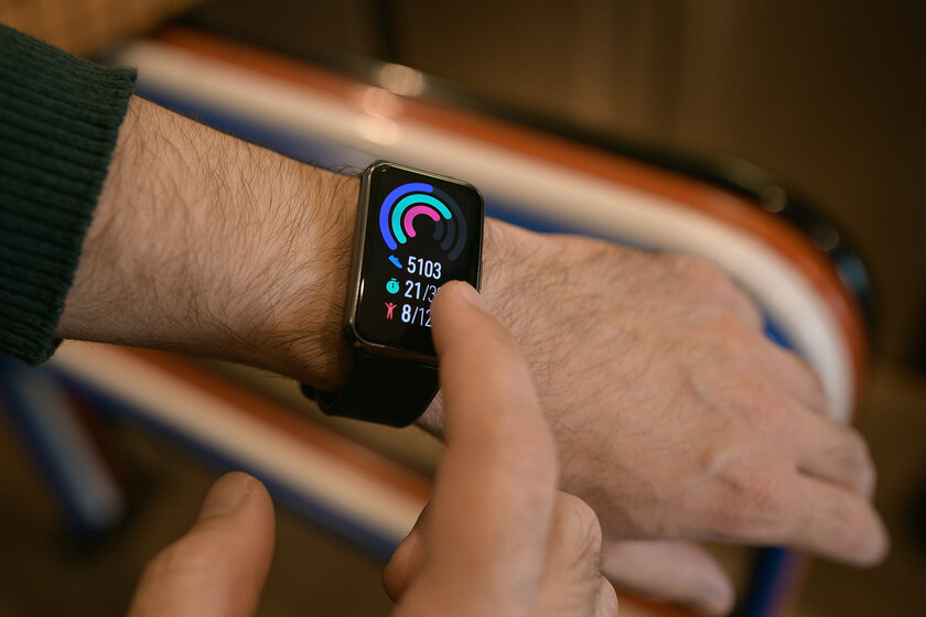 Опыт использования Huawei Watch Fit: золотая середина между часами и браслетом