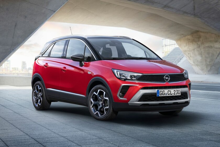Городской кроссовер Opel Crossland доехал до России: уже известны цены