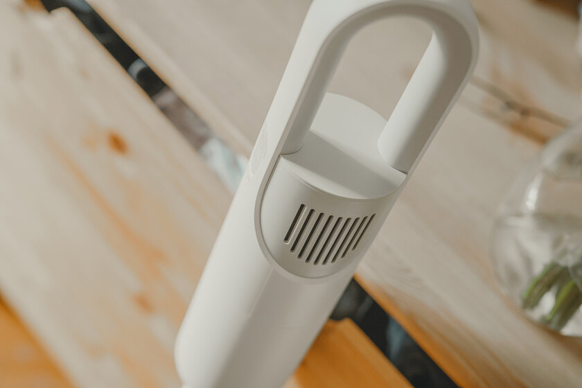 Обзор Mi Vacuum Cleaner Light: интересная модель для небольших квартир