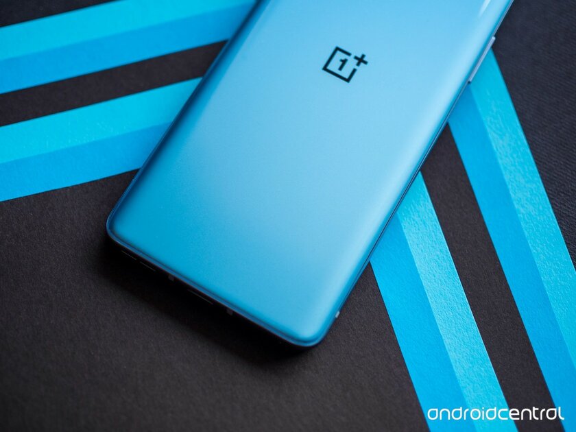 Обзор OnePlus 9R: не самое лучшее предложение на рынке