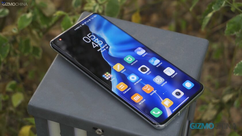 За топовый смартфон Xiaomi больше не стыдно: обзор Mi 11 Ultra с экранчиком для селфи