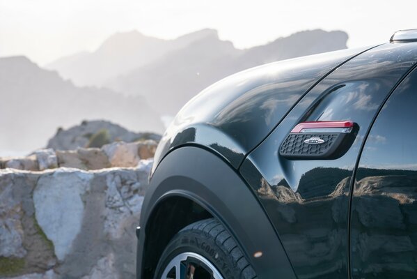 В России представлен новый MINI John Cooper Works: экстремальное удовольствие от вождения