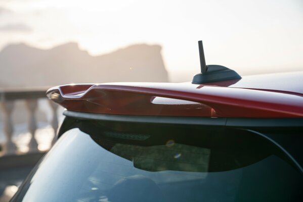 В России представлен новый MINI John Cooper Works: экстремальное удовольствие от вождения