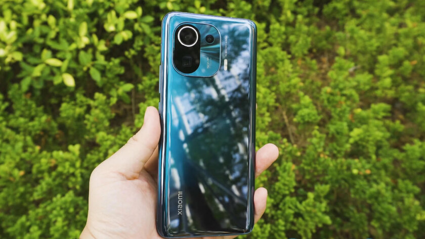 Обзор Xiaomi Mi 11 Pro: спорные преимущества по высокой цене