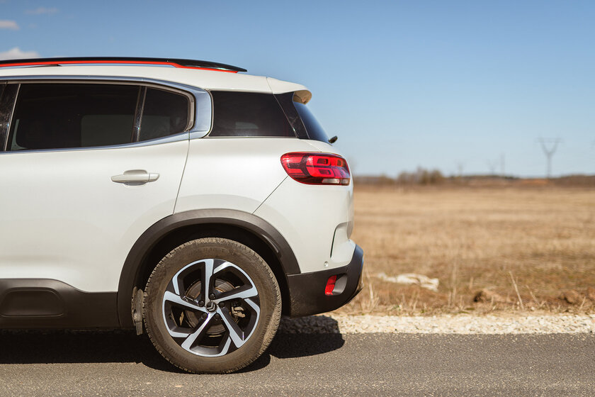 Тест-драйв Citroen C5 Aircross — идеальный для города?