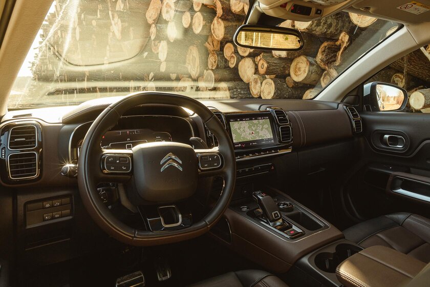 Тест-драйв Citroen C5 Aircross — идеальный для города?